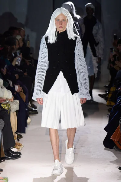 Look 38